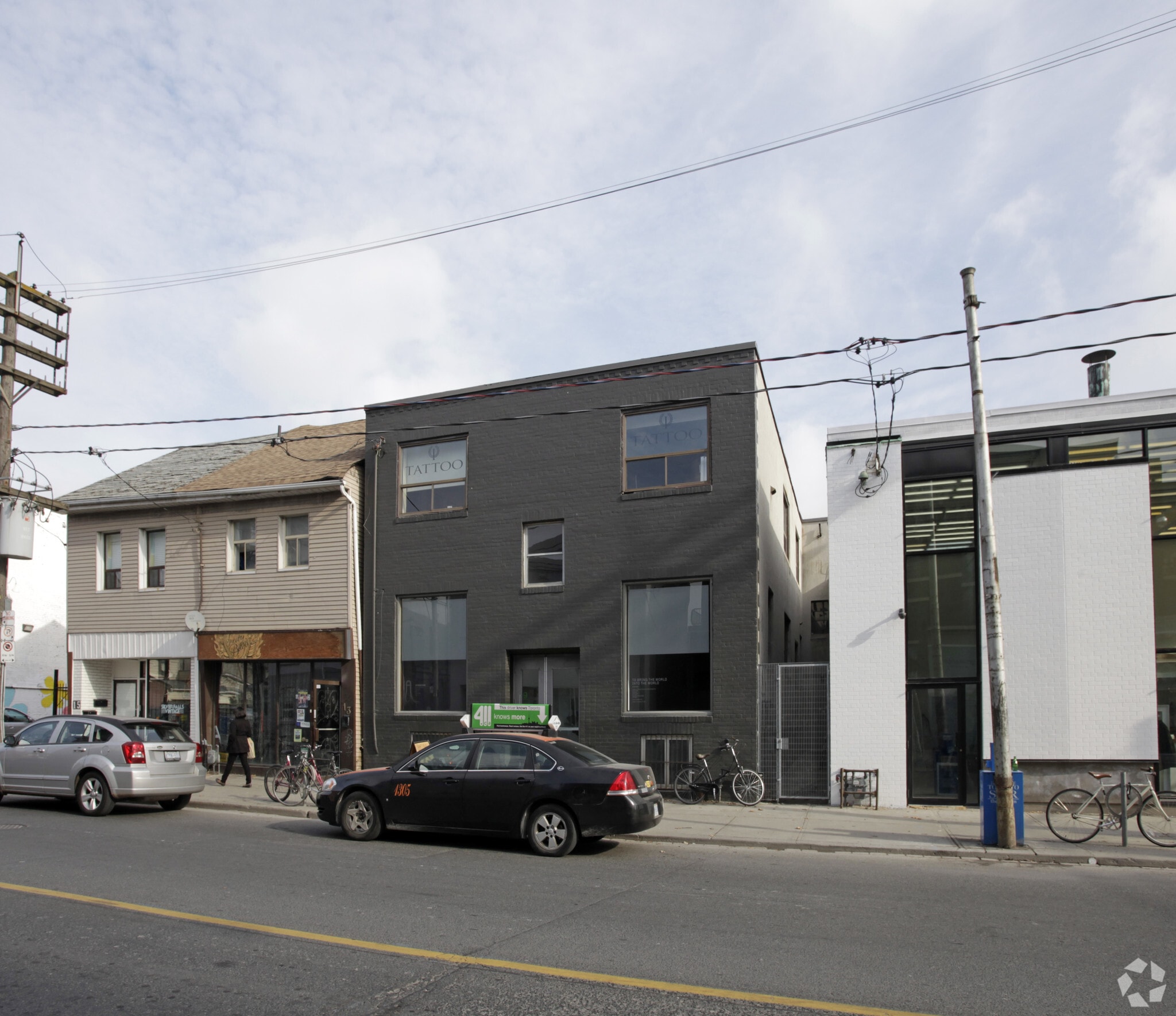 9 Ossington Ave, Toronto, ON for sale Primary Photo- Image 1 of 1