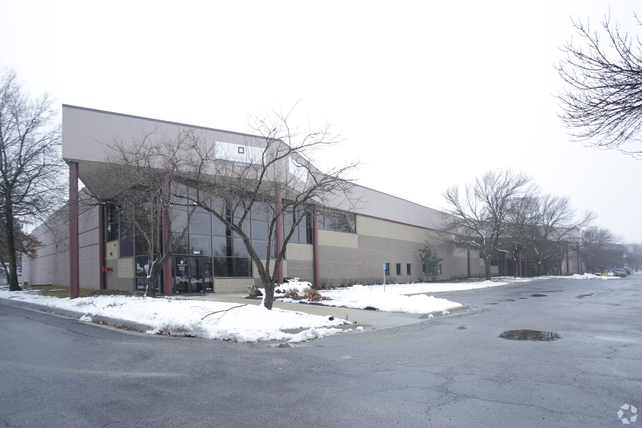 9801-9829 Commerce Pky, Lenexa, KS for sale Primary Photo- Image 1 of 1