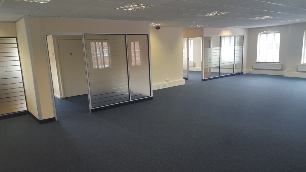 Market St, Newbury for lease Interior Photo- Image 1 of 10