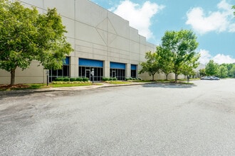 657 Brigham Rd, Greensboro, NC for lease Interior Photo- Image 2 of 7