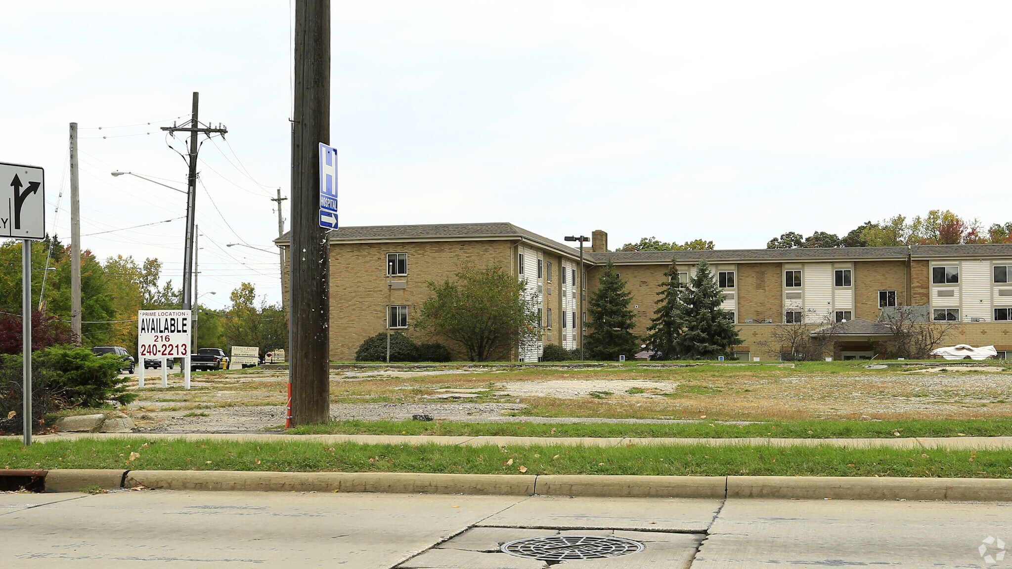 7156 Pleasant Valley Rd, Parma, OH for sale Primary Photo- Image 1 of 1
