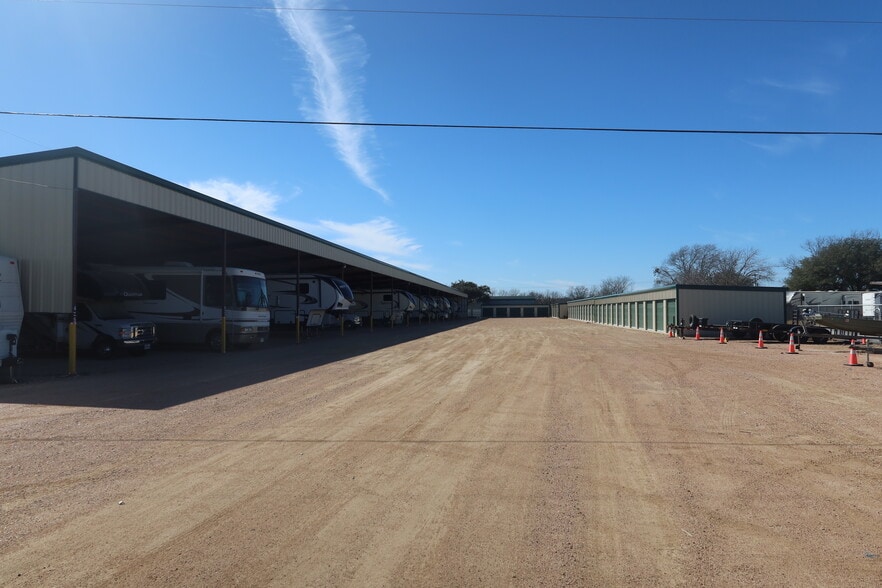 8533 US Highway 281 N, Spring Branch, TX for sale - Primary Photo - Image 1 of 1