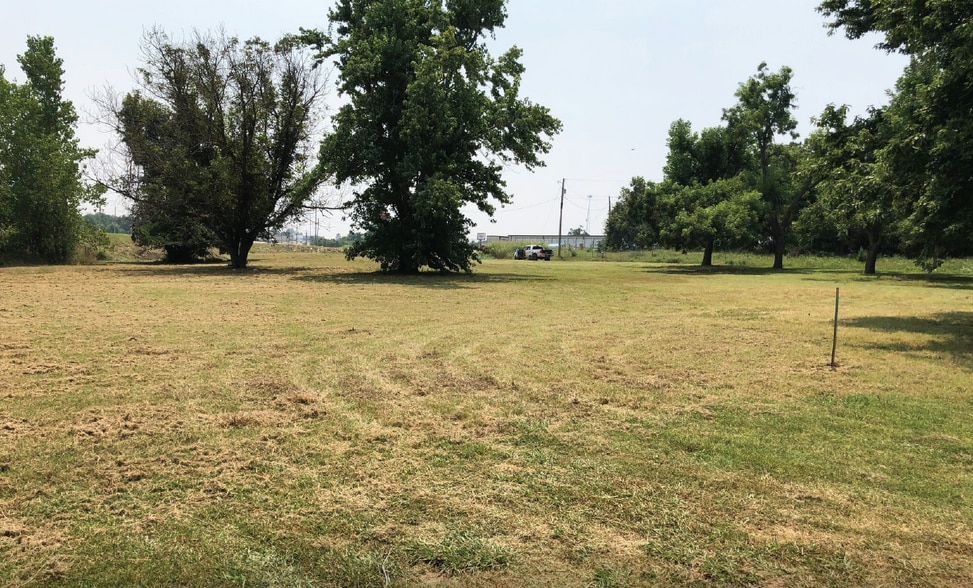 W Broadway Street, Blanchard, OK for sale - Primary Photo - Image 1 of 1