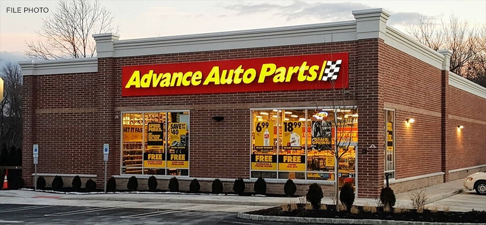 2307 Pocahontas Trl, Quinton, VA for sale - Primary Photo - Image 1 of 1