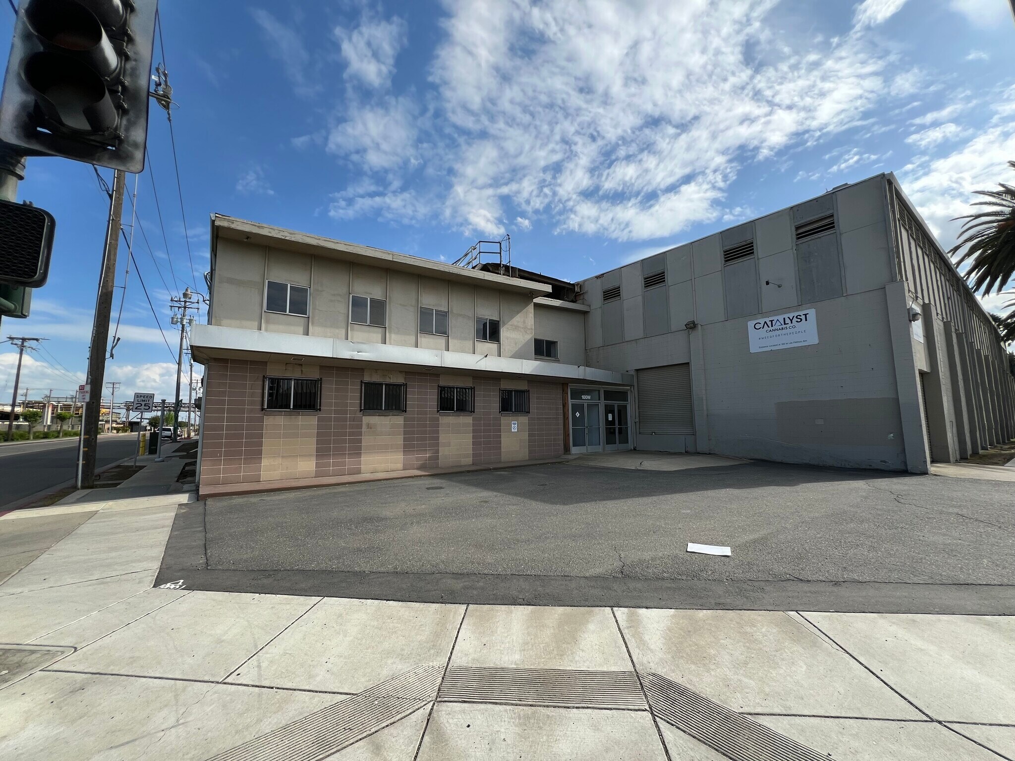 100 W Las Palmas Ave  