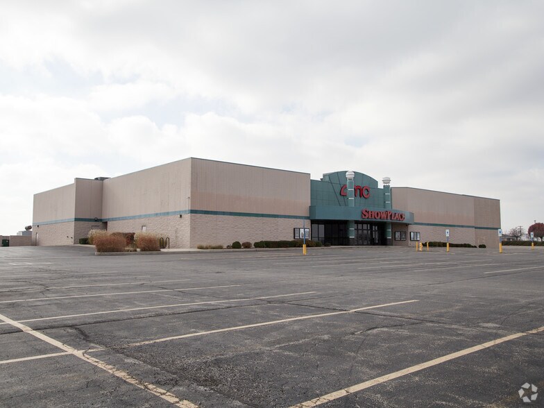 2509 Hurst Dr, Mattoon, IL for sale - Primary Photo - Image 1 of 1