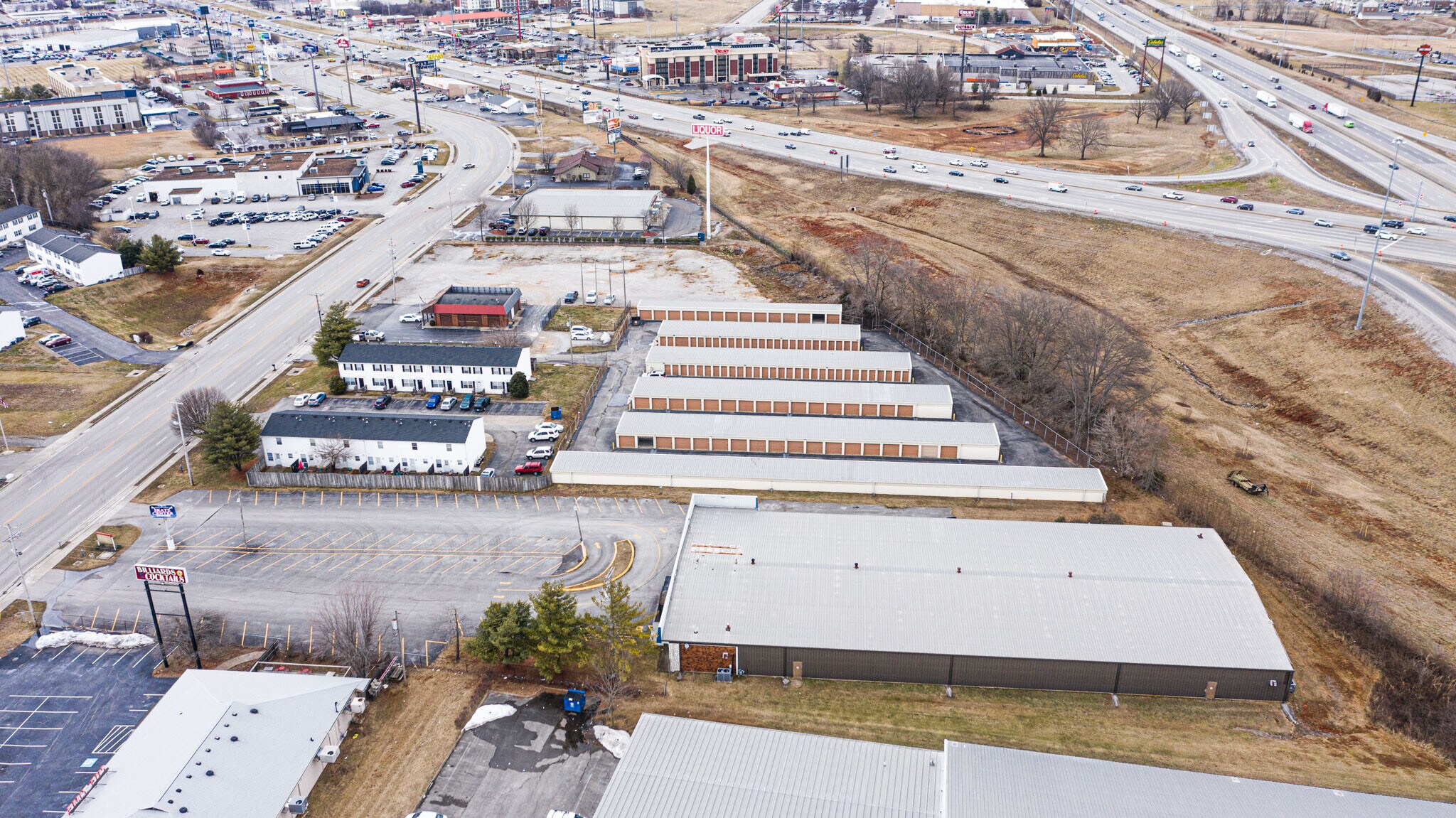 506 Three Springs Rd, Bowling Green, KY 42104 Sports & Entertainment