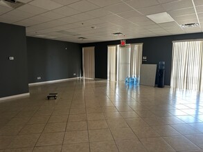 2100 S Ridgewood Ave, Daytona Beach, FL for lease Interior Photo- Image 2 of 5