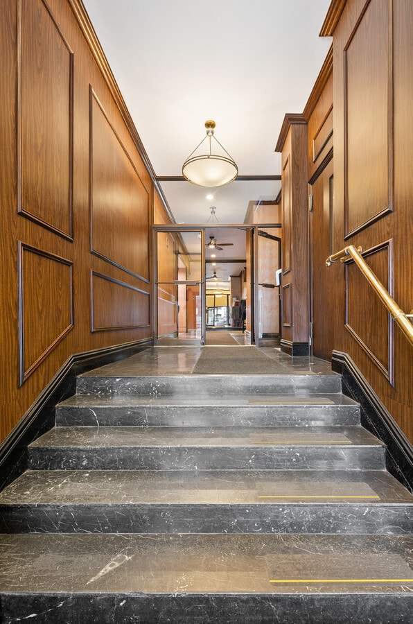 235 E 49th St, New York, NY 10017 - Unit Office B/C - - Interior Photo - Image 2 of 12