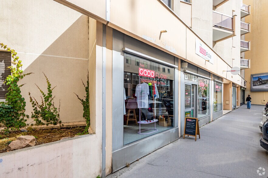 Multifamily in Lyon for sale - Building Photo - Image 3 of 4