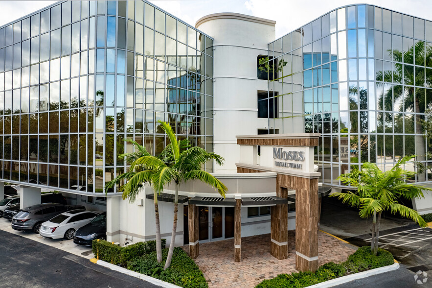 900 N Federal Hwy, Boca Raton, FL for lease - Building Photo - Image 2 of 21