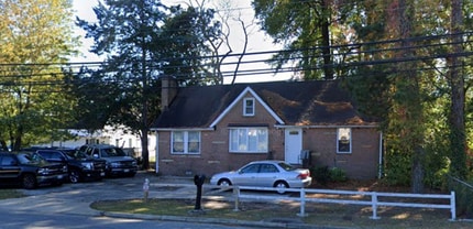 140 Great Bridge Blvd, Chesapeake, VA for lease Interior Photo- Image 1 of 10