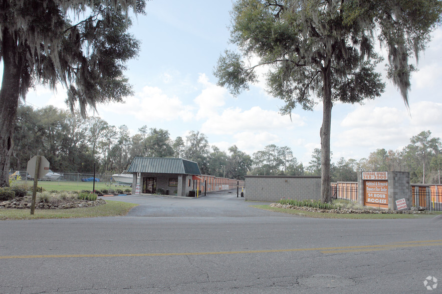 3690 SE Lake Weir Ave, Ocala, FL for sale - Primary Photo - Image 1 of 1