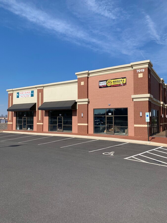 7019 Harrison Rd, Fredericksburg, VA 22407