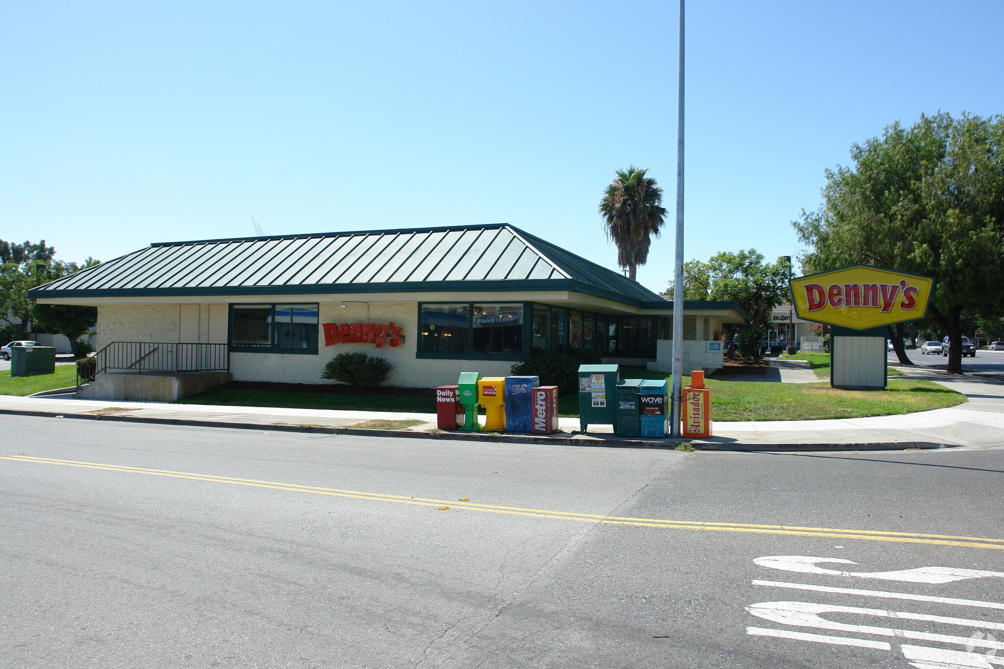2060 S Ave, Campbell, CA 95008 Denny's