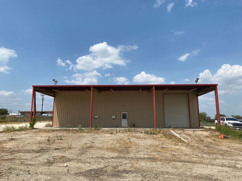 2290 FM 1516 N, Converse, TX 78109 Industrial for Lease