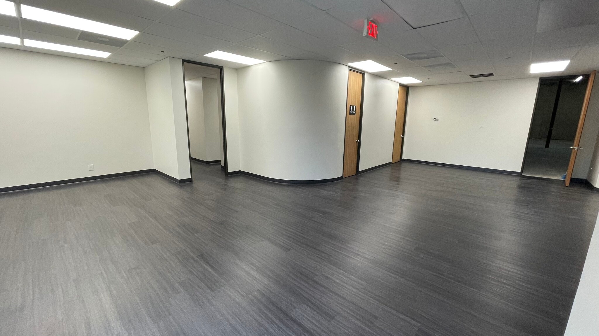 8303-8317 Knight Rd, Houston, TX for lease Interior Photo- Image 1 of 4