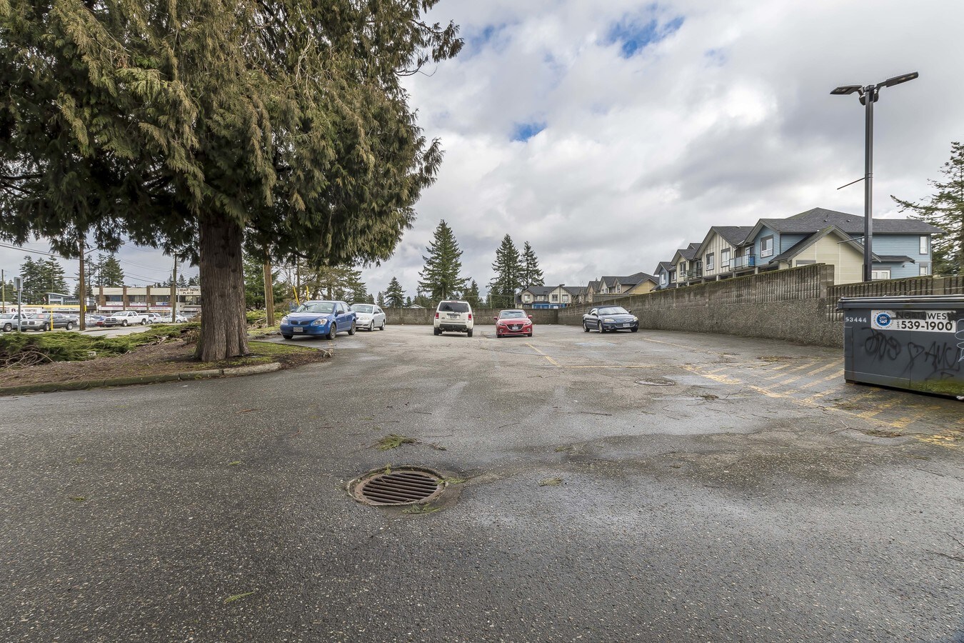 2548 Clearbrook Rd, Abbotsford, BC V2T 2T4