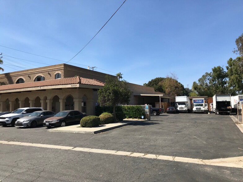 14937 San Fernando Mission Blvd, Mission Hills, CA for lease - Building Photo - Image 2 of 5