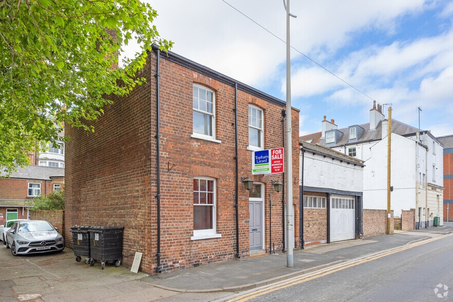 Baker St, Hull for sale - Building Photo - Image 1 of 6