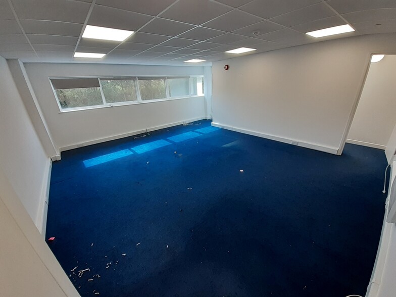 2 Enterprise Way, Wickford for lease - Interior Photo - Image 3 of 7