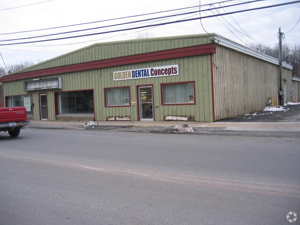 239 Genesee St, Chittenango, NY 13037 Chittenango Village Square