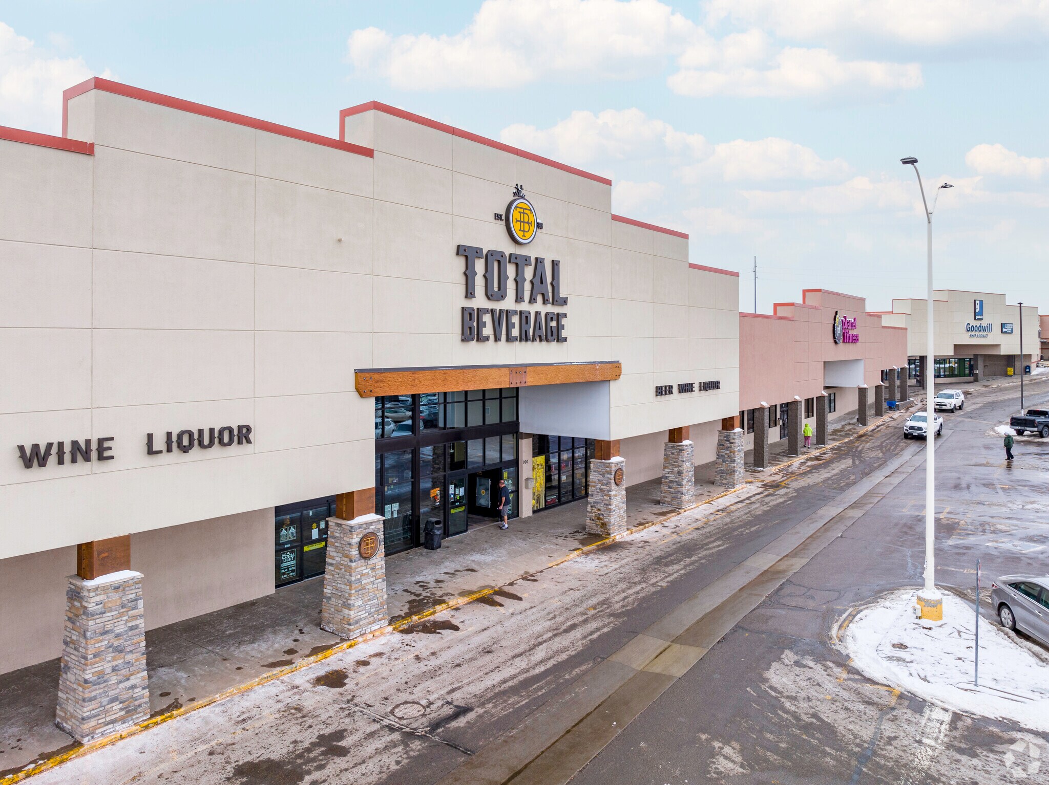 930 E 104th Ave, Thornton, CO for lease Primary Photo- Image 1 of 6