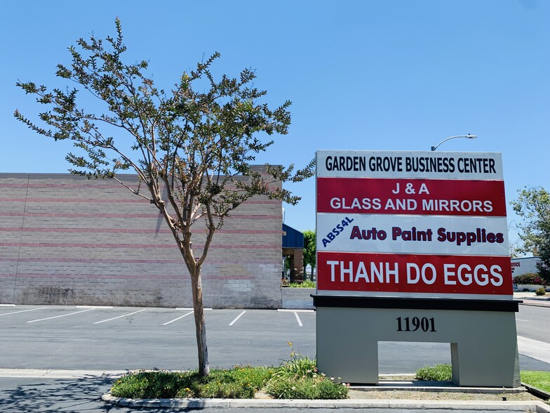 11901 Westminster Ave, Garden Grove, CA for lease - Building Photo - Image 3 of 3
