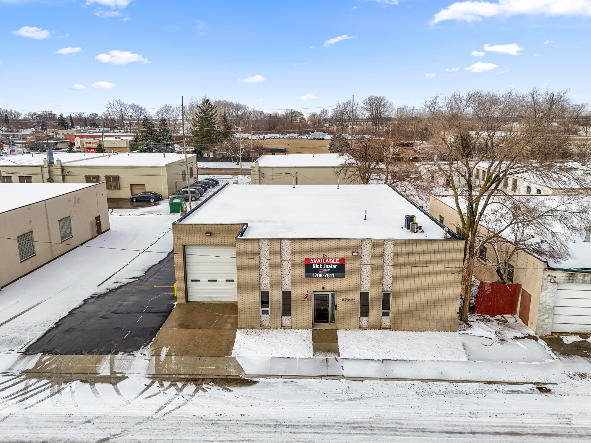 23201 Roseberry Ave, Warren, MI for sale Interior Photo- Image 1 of 44