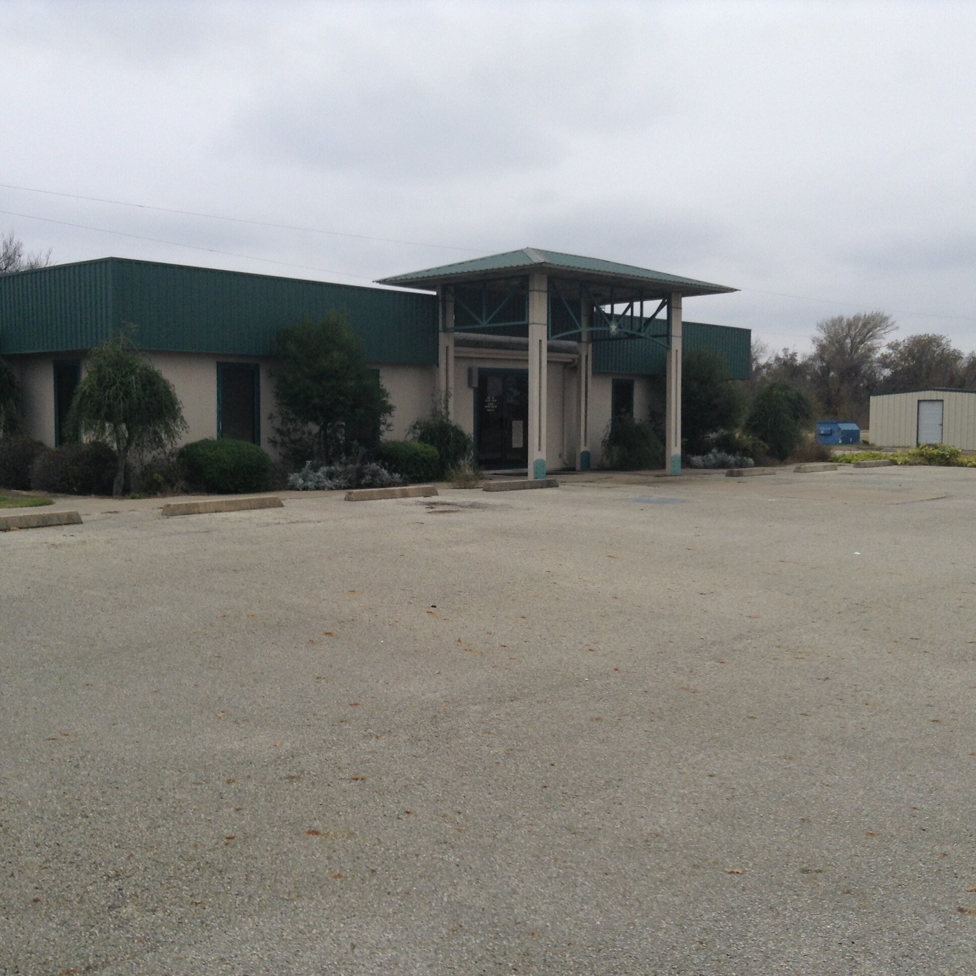 1025 NE 4th St, Hubbard, TX for sale Primary Photo- Image 1 of 1