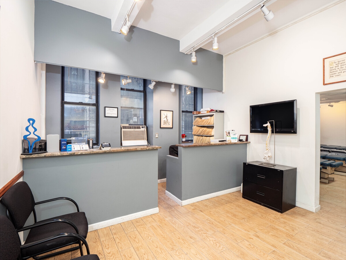 235 E 49th St, New York, NY 10017 - Unit Office B/C - - Interior Photo - Image 1 of 9