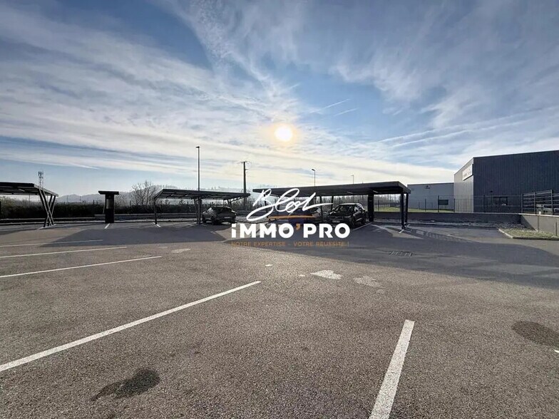 Allée Jean-Jacques Rousseau, Nivolas-Vermelle for lease - Building Photo - Image 1 of 9