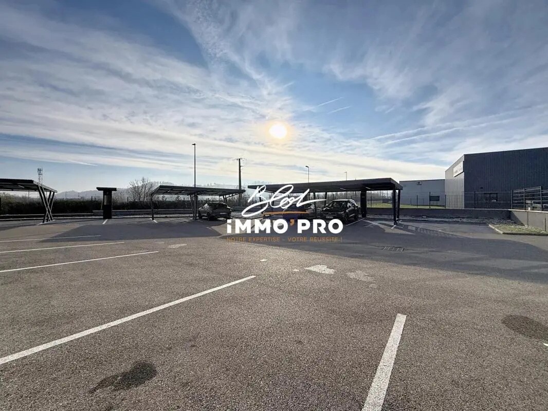 Allée Jean-Jacques Rousseau, Nivolas-Vermelle for lease Building Photo- Image 1 of 10