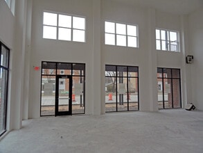 419 Donald Driver Way, Green Bay, WI for lease Interior Photo- Image 2 of 3