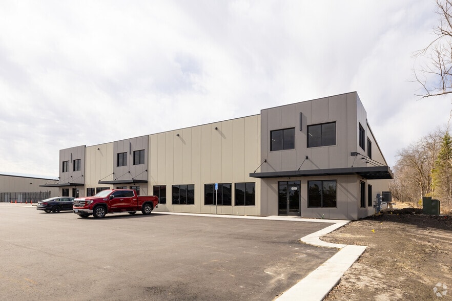 1985 County Road 90, Maple Plain, MN for lease - Building Photo - Image 3 of 4