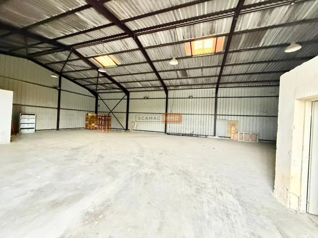 Industrial in Roquebrune-sur-Argens for lease Interior Photo- Image 1 of 6