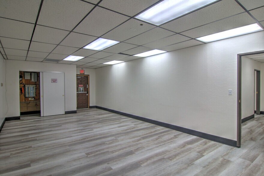 1400 Wedekind Rd, Reno, NV for lease - Interior Photo - Image 2 of 27
