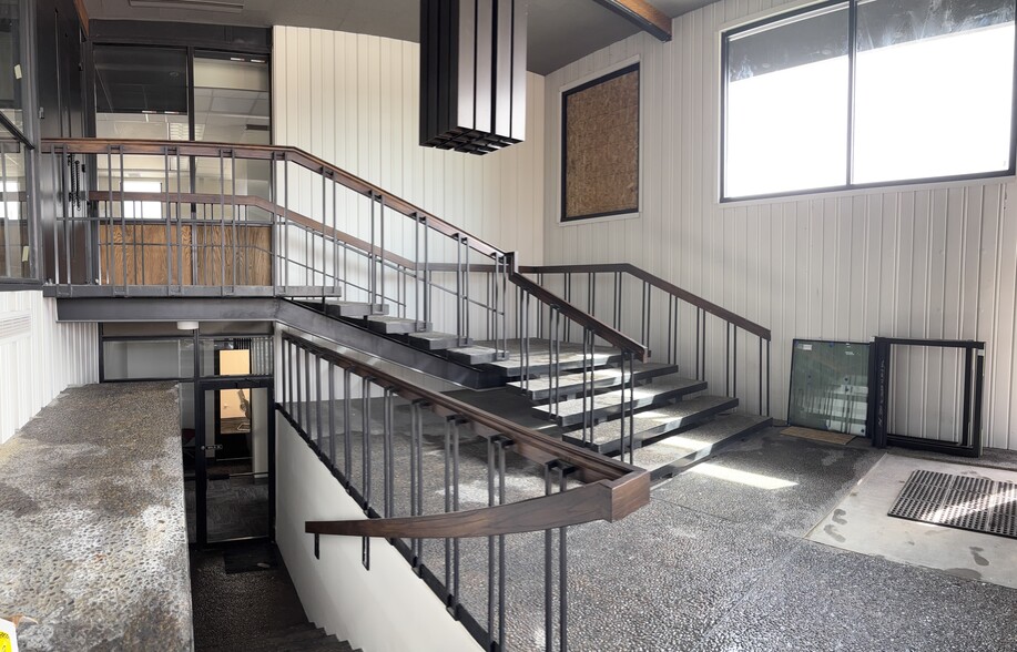 115 N Geneva Rd, Vineyard, UT for lease - Building Photo - Image 2 of 22