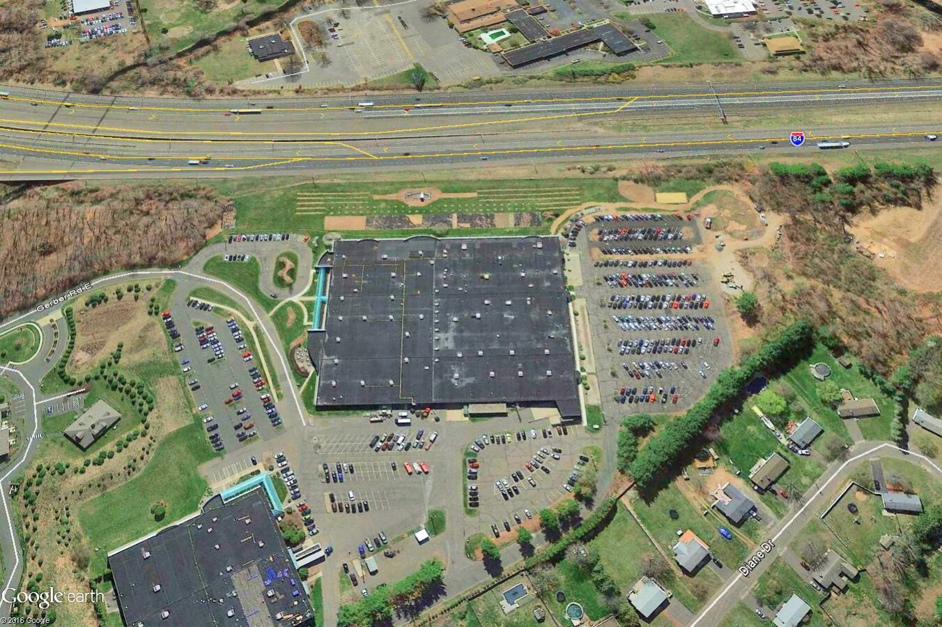 7583 Gerber Rd E, South Windsor, CT 06074