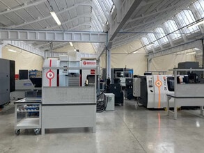 Flex in Décines-Charpieu for sale Interior Photo- Image 1 of 12