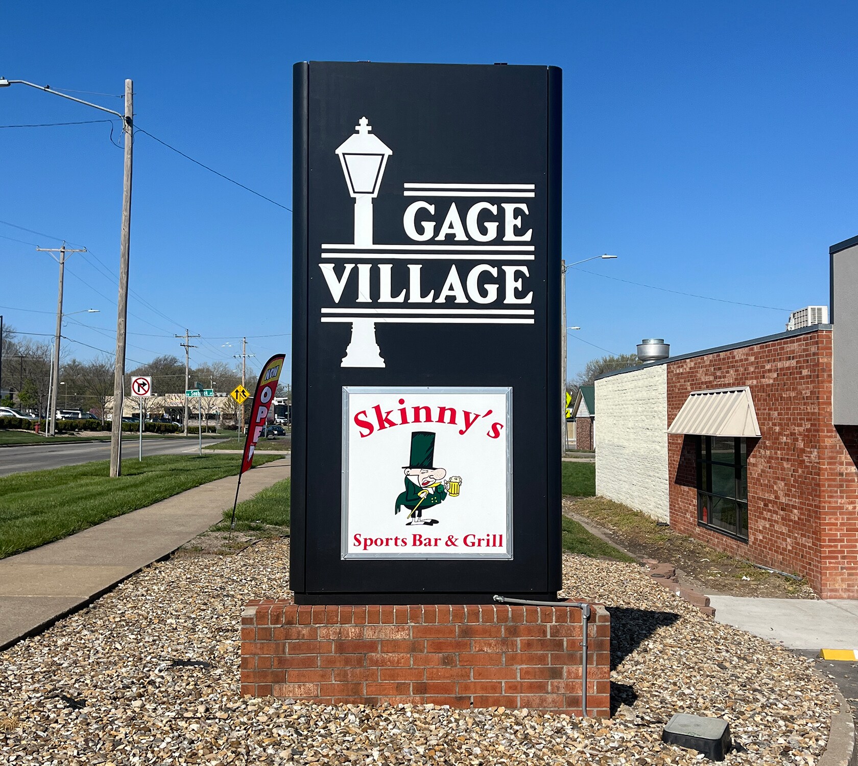 4002 SW Huntoon St, Topeka, KS for lease Building Photo- Image 1 of 4