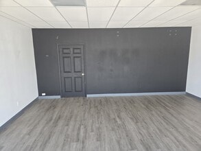 8034 Culebra Rd, San Antonio, TX for lease Building Photo- Image 2 of 5