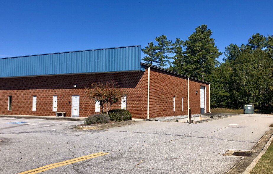 880 Royal Park Dr, Monroe, GA for lease - Building Photo - Image 2 of 7