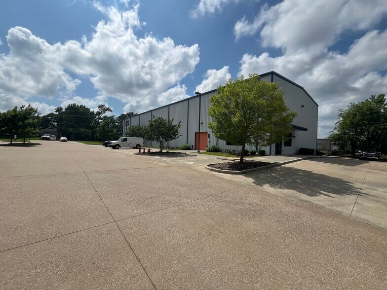 4580 Old Troup Hwy, Tyler, TX for sale - Building Photo - Image 1 of 1