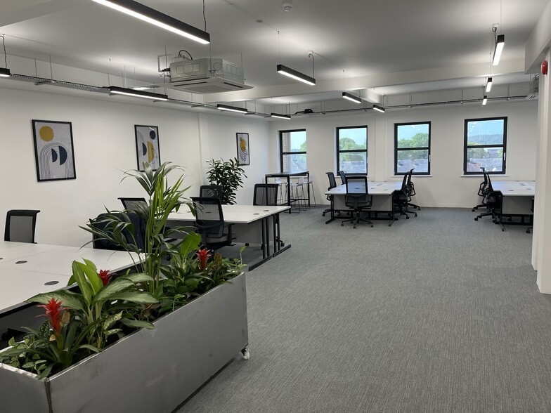 Cowbridge Rd E, Cardiff for lease - Building Photo - Image 3 of 16