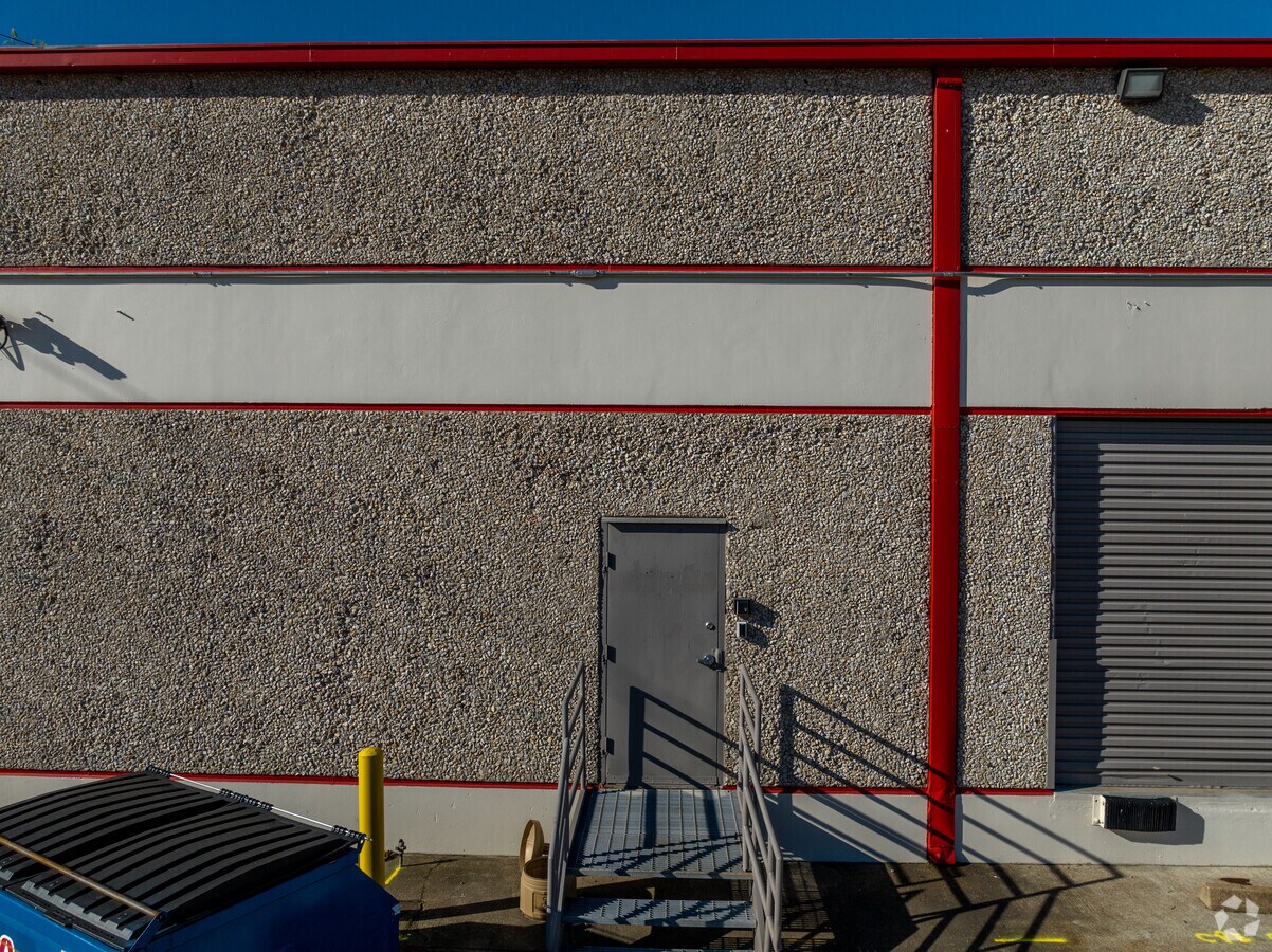 6060 South Loop E, Houston, TX 77033