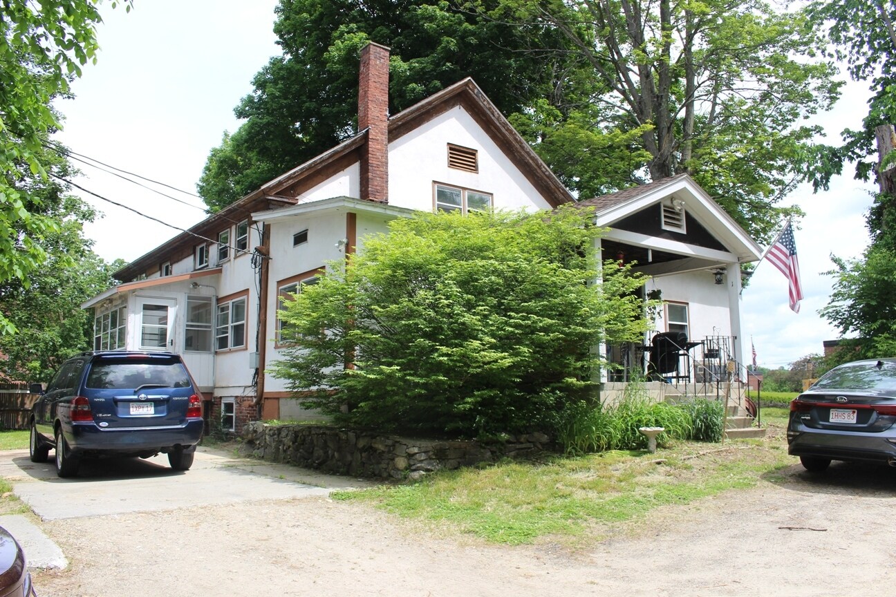 1 Cheney St, Orange, MA 01364