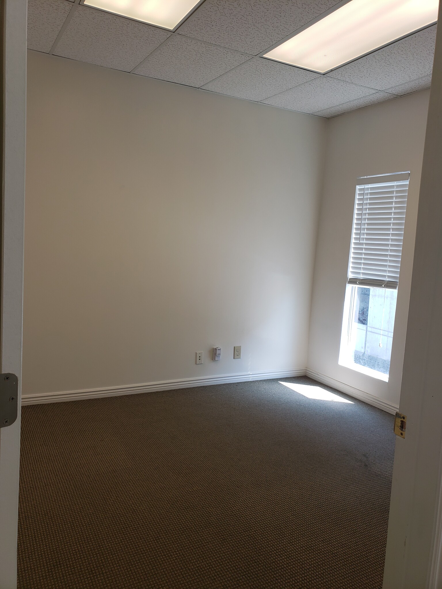 42 N University Ave, Provo, UT for lease Interior Photo- Image 1 of 3