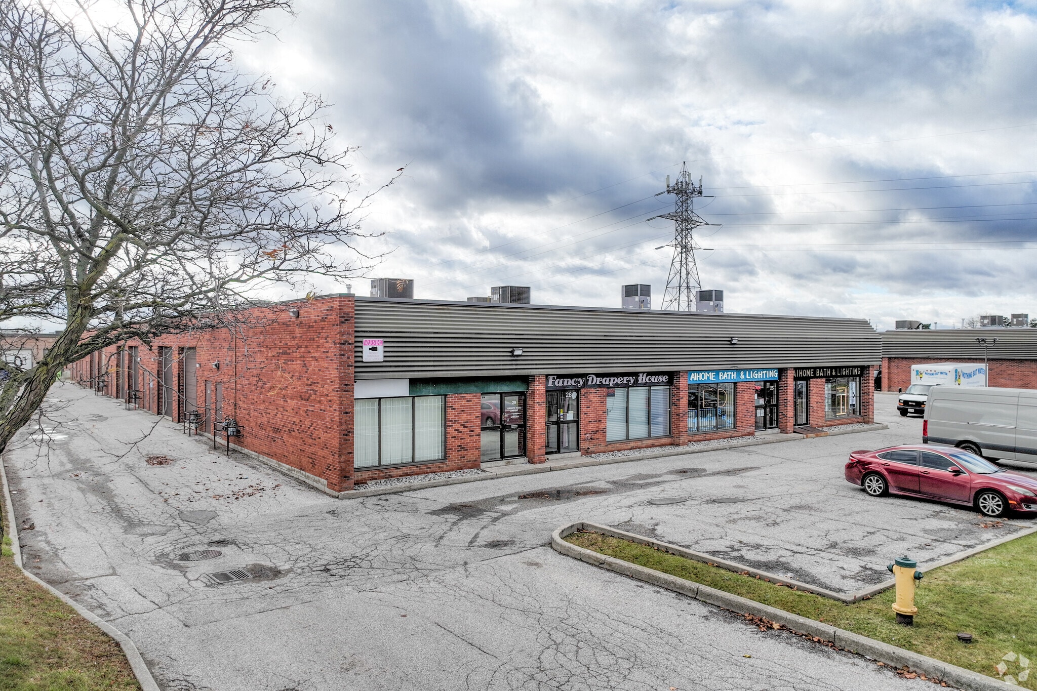 825 Denison St, Markham, ON for lease Primary Photo- Image 1 of 9