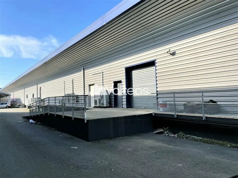 Office in Toulouse for lease - Building Photo - Image 3 of 29